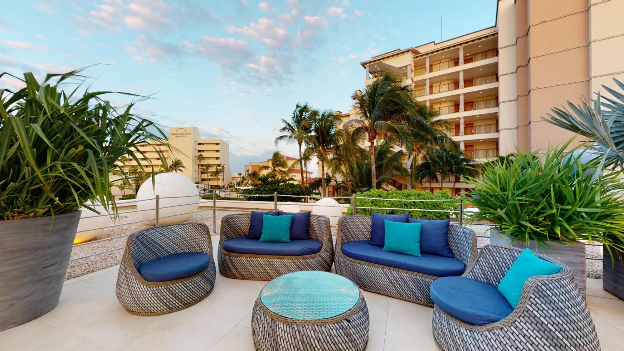 Royal Select At Grand Park Royal Cancun (Adults Only) Exterior photo